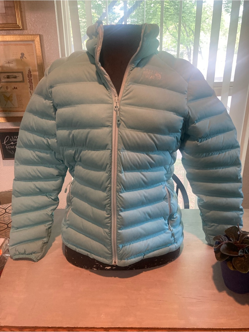 Mountain Hardwear Women's Light Blue Quilted Puffer Jacket